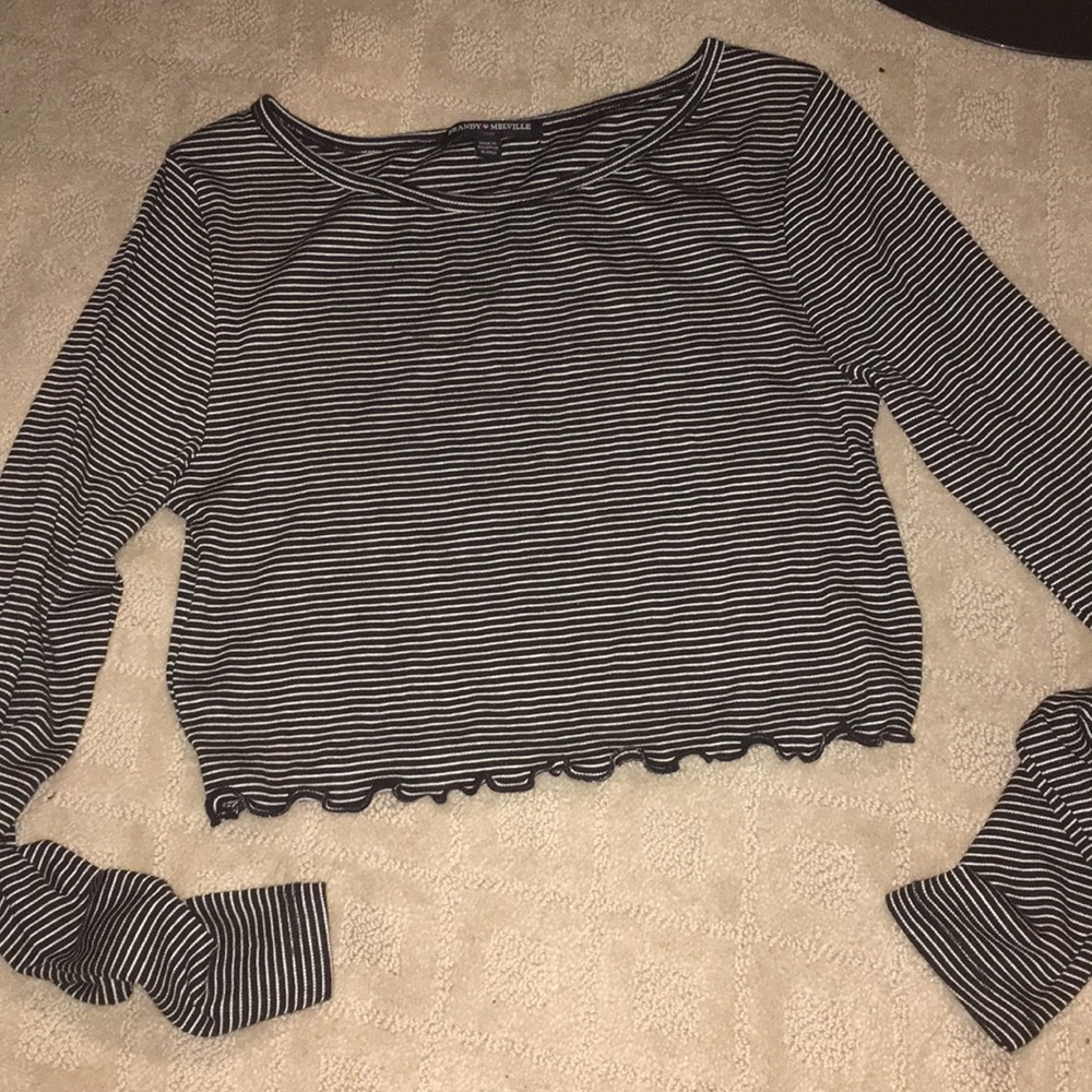Long sleeve crop top